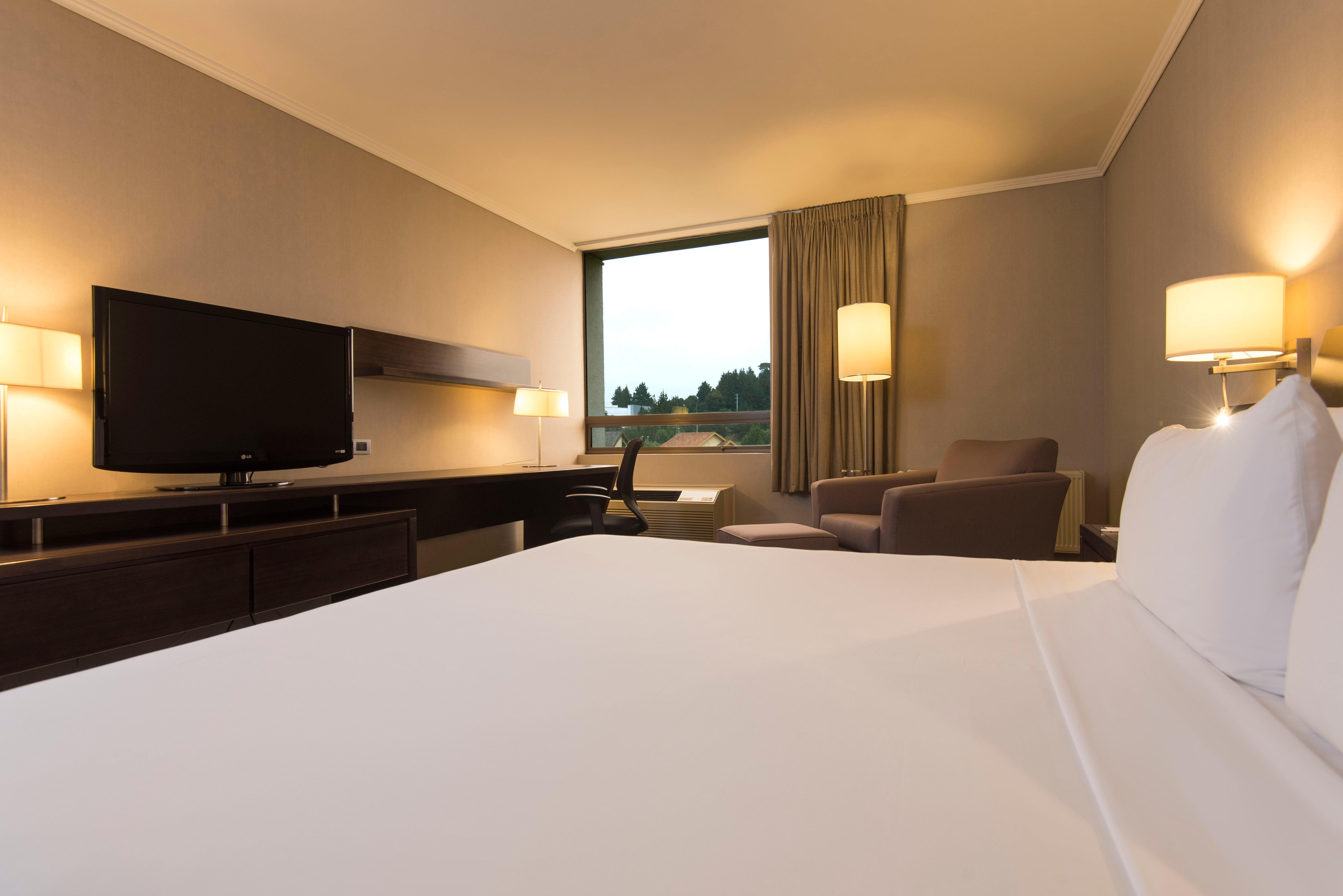 Holiday Inn Express - Concepcion By Ihg מראה חיצוני תמונה